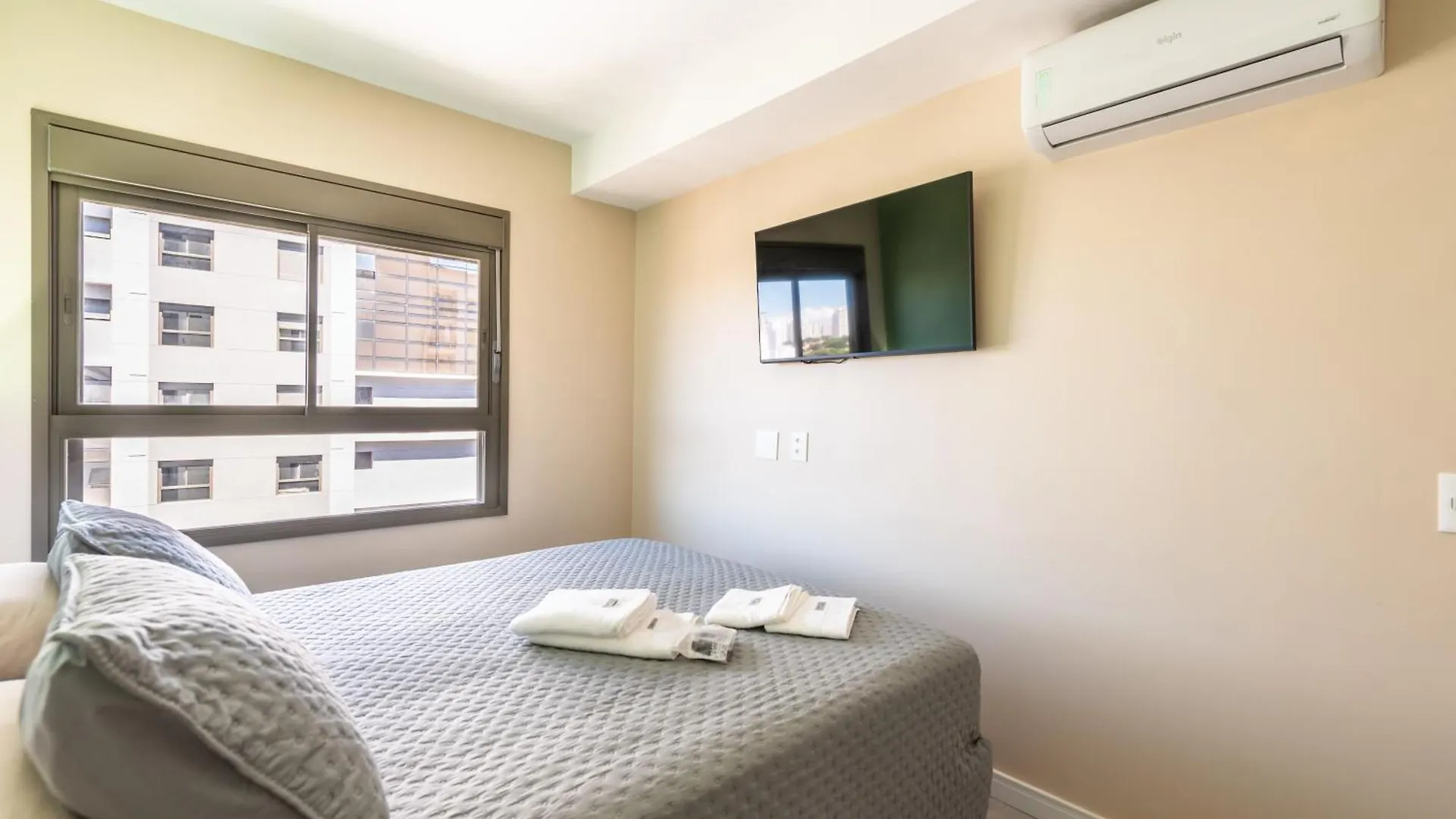 Apartment Campo Belo, Wi-Fi 600Mb, Queen Bed, Piscina Sao Paulo