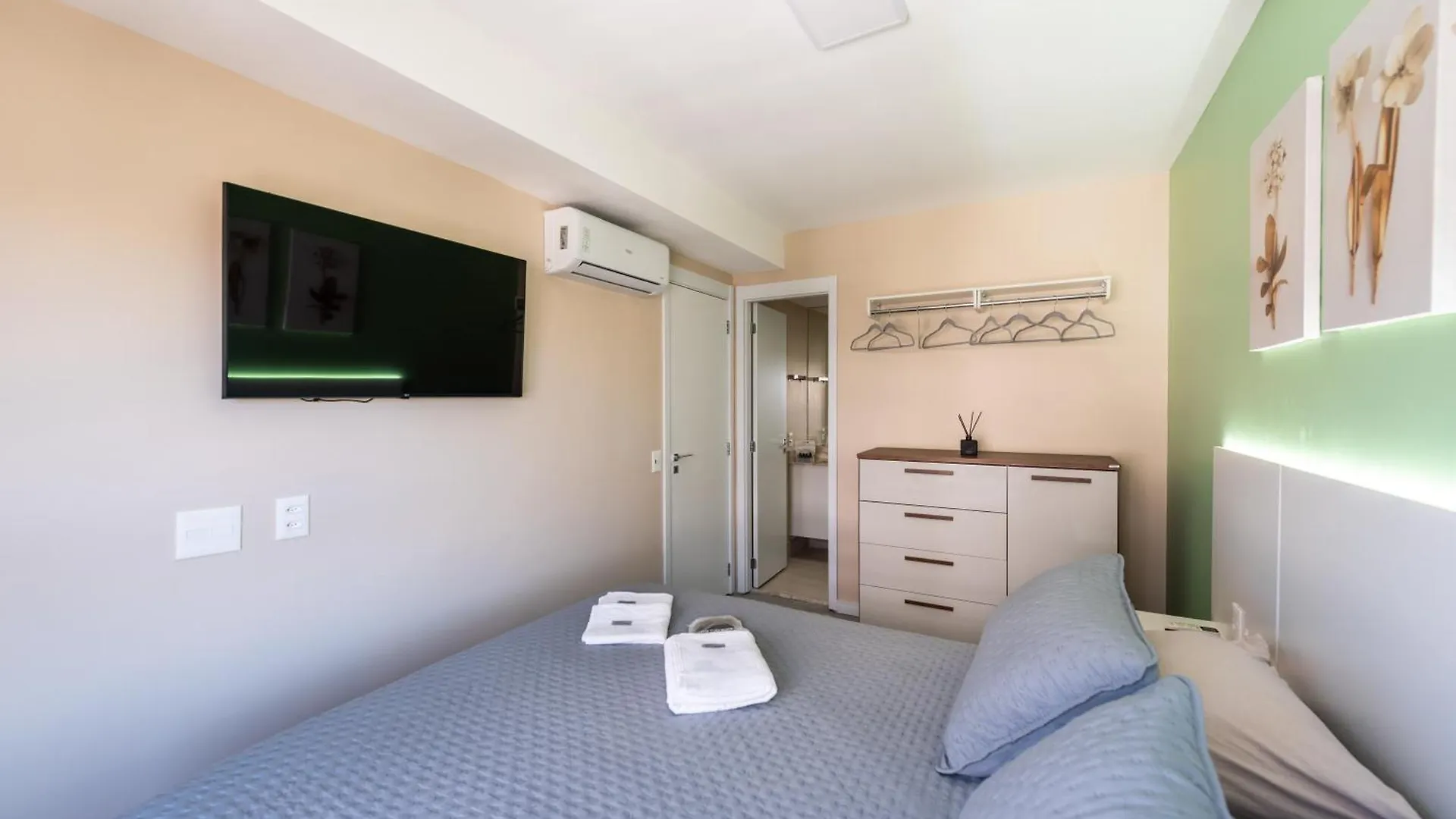 Campo Belo, Wi-Fi 600Mb, Queen Bed, Piscina Sao Paulo 0*,  Brazil
